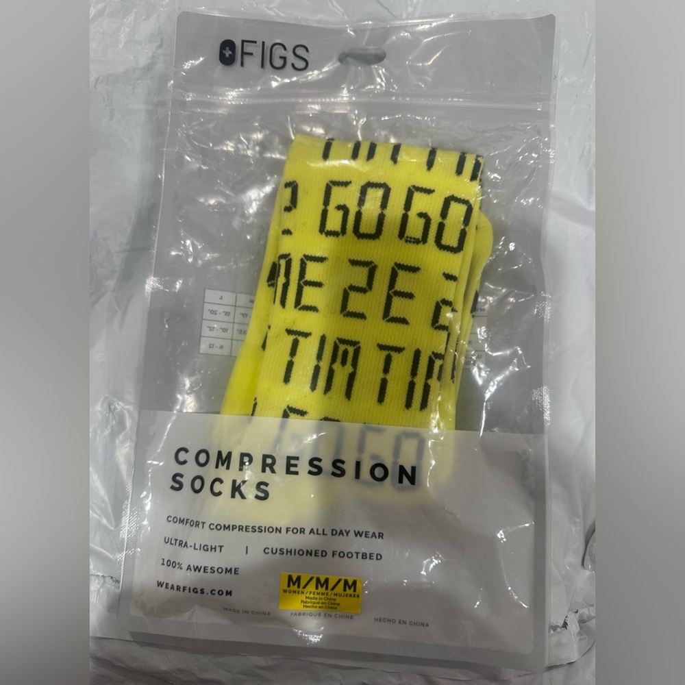 Figs HTF “Time 2 Go” Compression Socks size M